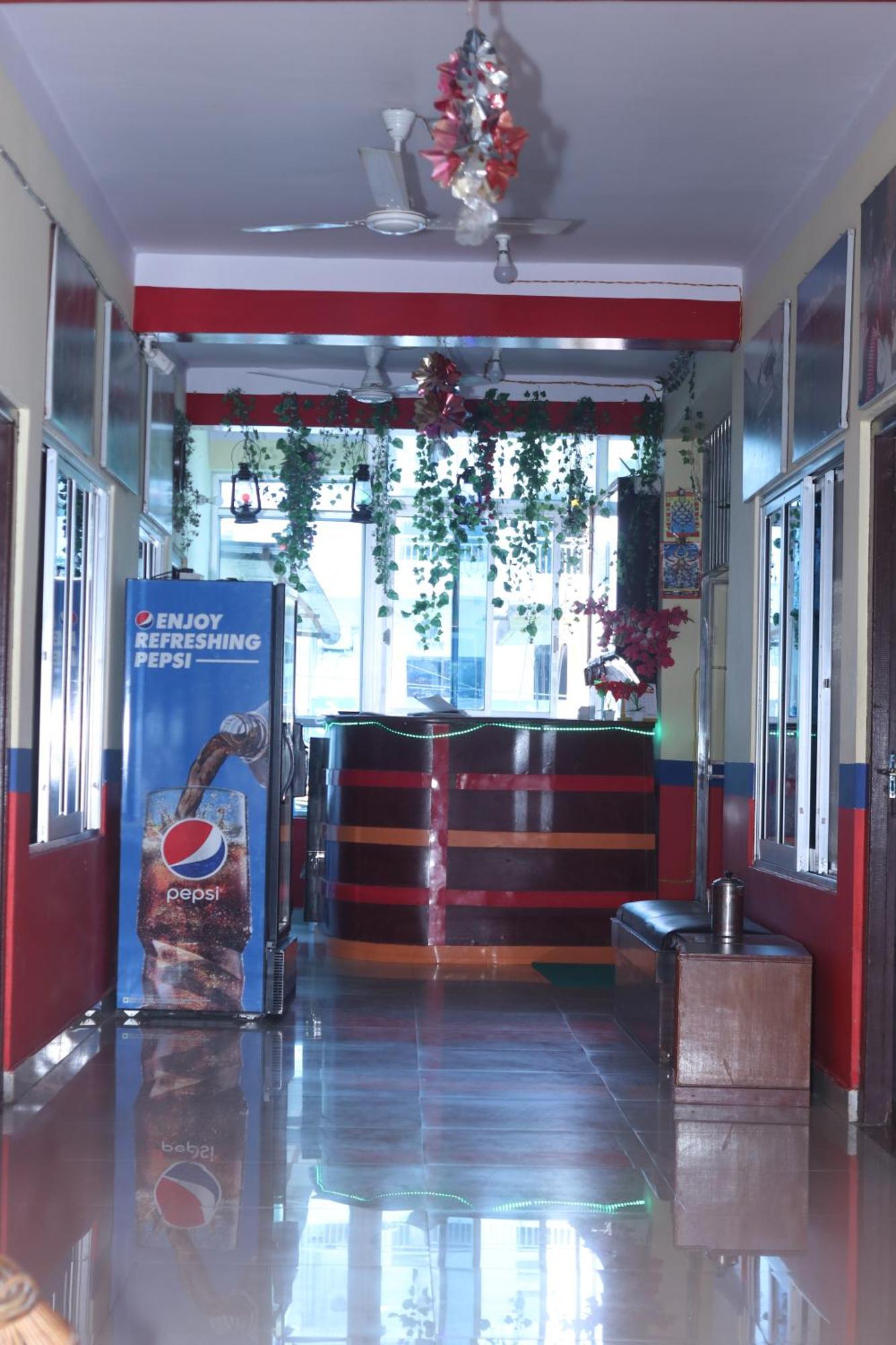 Punjabi Dhaba Lodge & Restaurant Румминдей Экстерьер фото